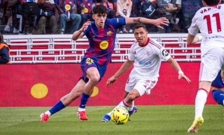 برشلونة يكتسح إشبيلية بخماسية ويعزز تفوقه في صدارة الدوري الإسباني 1 برشلونة يكتسح إشبيلية بخماسية ويعزز تفوقه في صدارة الدوري الإسباني