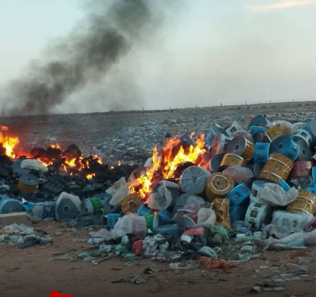 الجمارك تُتلف كميات ضخمة من السلع المنتهية الصلاحية في منفذ الوديعة بحضرموت