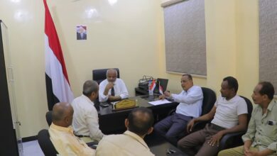 محافظ الحديدة يدشّن عمل هيئة حماية البيئة ويؤكد تشديد الرقابة على المنشآت 2 محافظ الحديدة يدشّن عمل هيئة حماية البيئة ويؤكد تشديد الرقابة على المنشآت