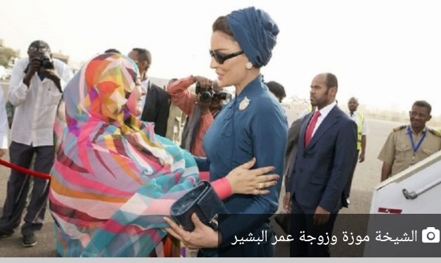 بعد الإفراج عنها بساعات.. زوجة الرئيس البشير تعود للسجن