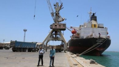 أكثر من 5.5 مليون طن حجم واردات الوقود والغذاء إلى موانئ الحديدة والصليف منذ مطلع 2023