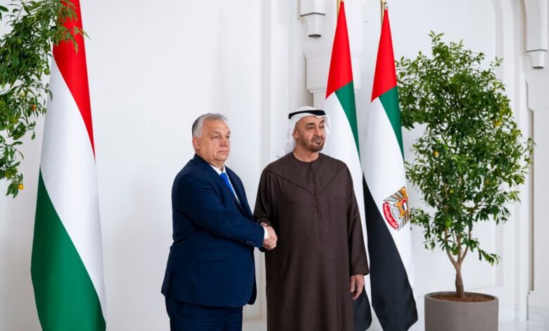 رئيس الإمارات ورئيس الوزراء المجري يبحثان تطور العلاقات الثنائية