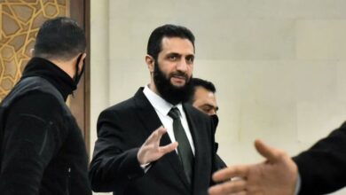 الشرع يصل القاهرة للمشاركة بالقمة العربية بشأن غزة