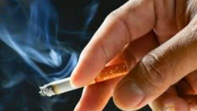 كسر الصيام بسيجارة.. عادة قد تهدد حياتك