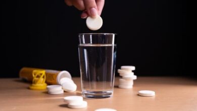 تحذيرات طبية: الجرعات العالية من فيتامين C قد تقود إلى مخاطر صحية خطيرة 3 تحذيرات طبية: الجرعات العالية من فيتامين C قد تقود إلى مخاطر صحية خطيرة
