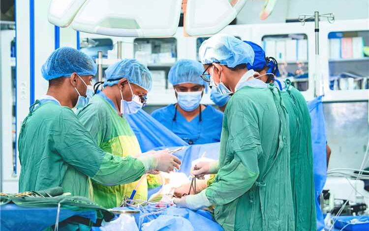 تدشين مخيم طبي تطوعي لجراحات القلب المفتوح في حضرموت بدعم سعودي