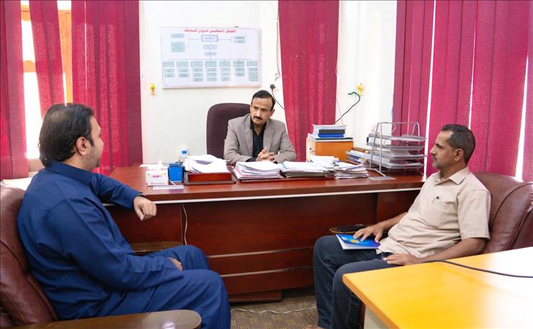 محافظ شبوة يبحث توسيع تدخلات الغذاء العالمي لتعزيز الأمن الغذائي ودعم الفئات الأكثر احتياجًا