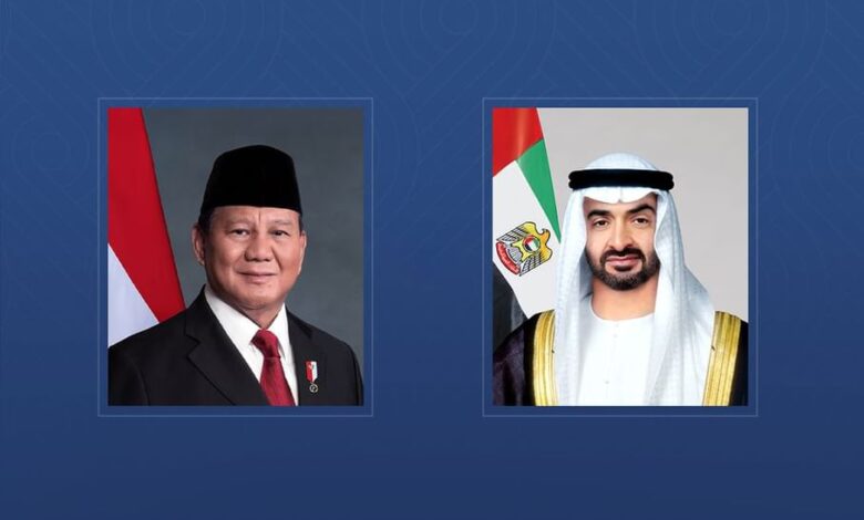 رئيس الإمارات يعزي رئيس إندونيسيا في ضحايا فيضانات سومطرة