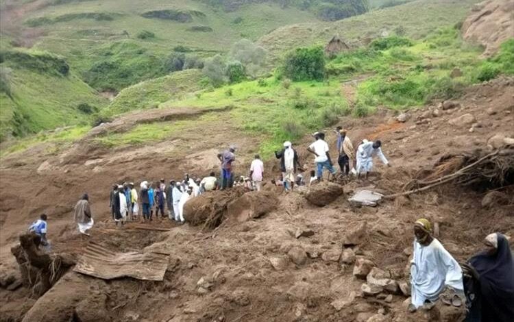 دارفور.. انزلاق أرضي يودي بحياة أكثر من ألف شخص ويترك قرية بأكملها تحت الأنقاض