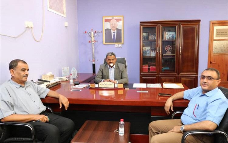 نائب وزير التعليم العالي يثمّن جهود كلية المجتمع التقنية بتعز ويعد بدعم إضافي للكوادر 1 نائب وزير التعليم العالي يثمّن جهود كلية المجتمع التقنية بتعز ويعد بدعم إضافي للكوادر