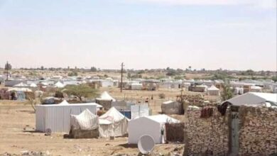 تضرر مساكن النازحين في مأرب جراء الرياح الشديدة