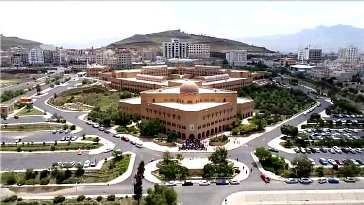 قرار حوثي جديد في جامعة صنعاء يشعل موجة انتقادات واسعة