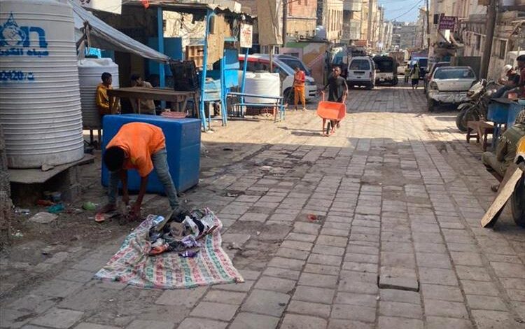 تواصل أعمال حملة النظافة الشاملة في مديرية صيرة لتحسين المظهر العام