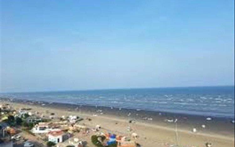 وفاة طفل غرقاً أثناء السباحة في ساحل أبين بـعدن 1 وفاة طفل غرقاً أثناء السباحة في ساحل أبين بـعدن
