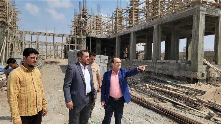 الزامكي يتفقد مشاريع خدمية في دار سعد ويوجه بتسريع وتيرة التنفيذ 1 الزامكي يتفقد مشاريع خدمية في دار سعد ويوجه بتسريع وتيرة التنفيذ