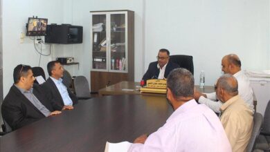 مدير الصناعة والتجارة يناقش مع مدير مديرية التواهي سبل تعزيز التعاون المشترك