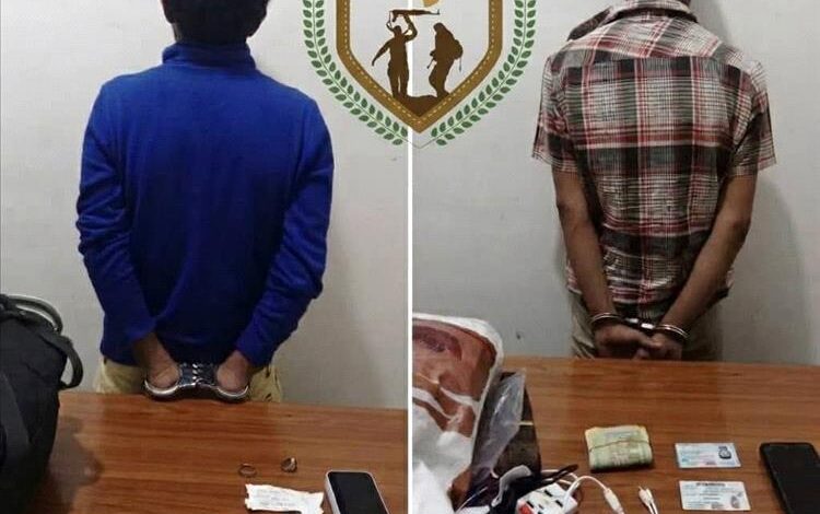 دفاع شبوة يضبط مطلوبين أمنياً بقضايا اغتيالات وتفجيرات في عتق 1 دفاع شبوة يضبط مطلوبين أمنياً بقضايا اغتيالات وتفجيرات في عتق