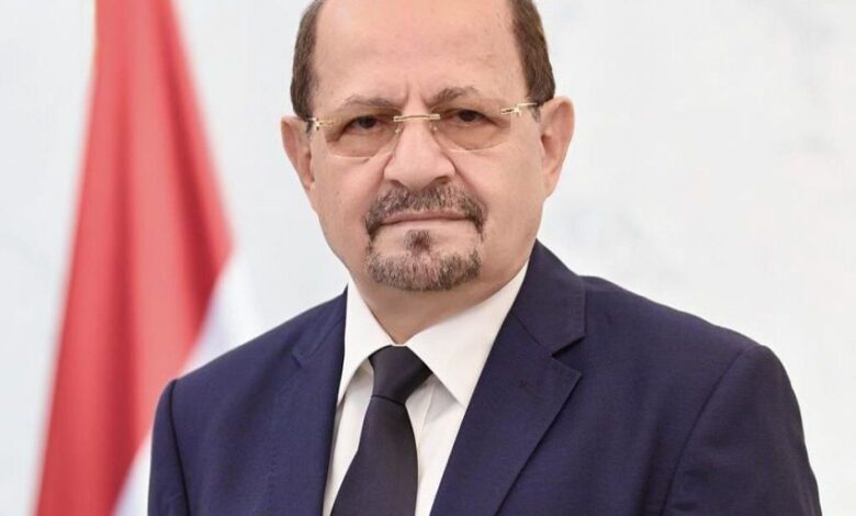 وصول رئيس الوزراء شائع الزنداني إلى عدن تمهيدًا لعقد أول اجتماع للحكومة الجديدة 1 وصول رئيس الوزراء شائع الزنداني إلى عدن تمهيدًا لعقد أول اجتماع للحكومة الجديدة
