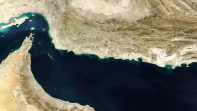 إيران تعيد إغلاق مضيق هرمز وتفجّر التوتر في ممر الطاقة العالمي 2 إيران تعيد إغلاق مضيق هرمز وتفجّر التوتر في ممر الطاقة العالمي