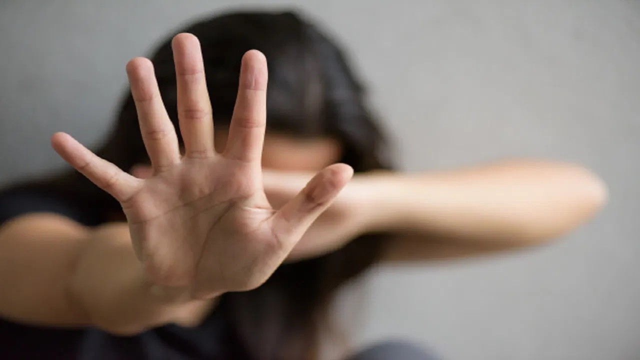 بنغلادش.. الحكم بإعدام 5 اشخاص لاغتصابهم مراهقة 1 بنغلادش.. الحكم بإعدام 5 اشخاص لاغتصابهم مراهقة