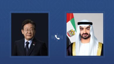رئيس الإمارات يبحث هاتفياً مع نظيره الكوري سبل تعزيز الشراكة الاستراتيجية