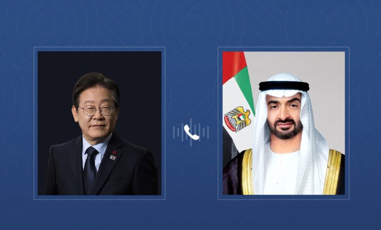 رئيس الإمارات يبحث هاتفياً مع نظيره الكوري سبل تعزيز الشراكة الاستراتيجية