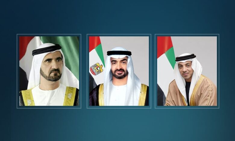 الرئيس الإماراتي ونائباه يهنئون خادم الحرمين الشريفين وولي عهده بفوز المملكة باستضافة مونديال 2034