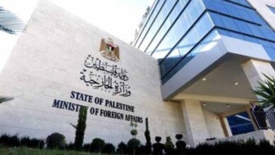 الخارجية الفلسطينية تحذّر من تصعيد إسرائيلي منظم عبر دعم المستعمرين
