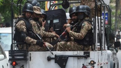الجيش الباكستاني يعلن مقتل 23 مسلحاً في عمليتين بشمال غرب البلاد