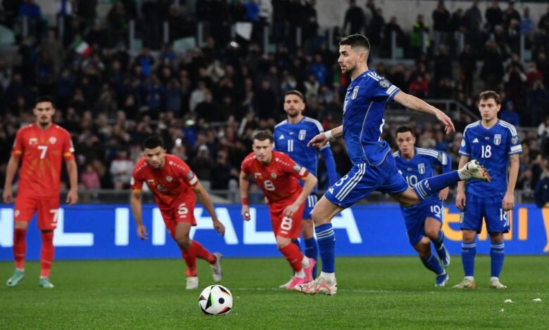 بخماسية.. إيطاليا تهزم مقدونيا وتتطلع لحسم التأهل لـ«يورو 2024» أمام أوكرانيا 1 بخماسية.. إيطاليا تهزم مقدونيا وتتطلع لحسم التأهل لـ«يورو 2024» أمام أوكرانيا