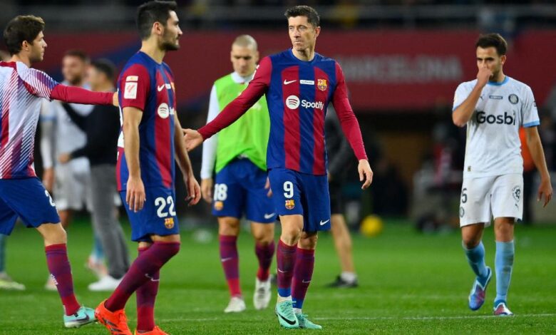 جيرونا يستعيد الصدارة بالفوز على برشلونة في الدوري الإسباني 1 جيرونا يستعيد الصدارة بالفوز على برشلونة في الدوري الإسباني