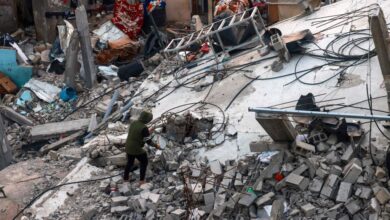 قصف للاحتلال يؤدي الى استشهاد 3 فلسطينيين على وسط قطاع غزة 8 قصف للاحتلال يؤدي الى استشهاد 3 فلسطينيين على وسط قطاع غزة