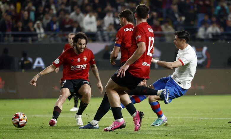 برشلونة يضرب موعداً مع ريال مدريد في نهائي كأس السوبر الإسباني