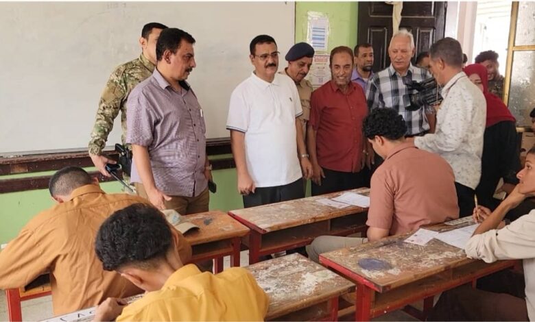 مدير عام المنصورة يوجه بتوفير الأجواء الملائمة لإنجاح إمتحانات إنهاء الثانوية العامة 1 مدير عام المنصورة يوجه بتوفير الأجواء الملائمة لإنجاح إمتحانات إنهاء الثانوية العامة