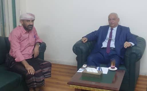 وزير الخدمة المدنية يبدى استعداده بمعالجة مظلومية منتسبي مكتب الواجبات الزكوية بعدن 1 وزير الخدمة المدنية يبدى استعداده بمعالجة مظلومية منتسبي مكتب الواجبات الزكوية بعدن