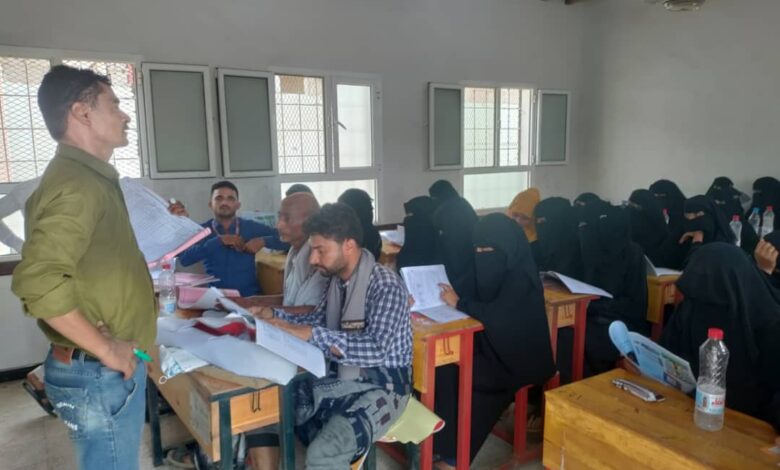 مكتب صحة المخا يختتم دورة تدريبية لمشرفي وفرق الحملة الوطنية ضد شلل الأطفال