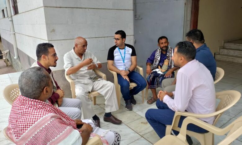مدير المخا يبحث مع وكالة "سمبس" دعم شريحة الصيادين