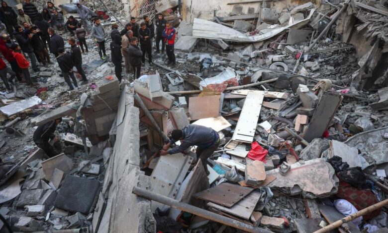 استشهاد 7 فلسطينيين في قصف للاحتلال الإسرائيلي بغزة 1 استشهاد 7 فلسطينيين في قصف للاحتلال الإسرائيلي بغزة