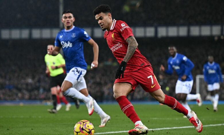 إيفرتون يخطف تعادلا من المتصدر ليفربول في الدوري الإنجليزي