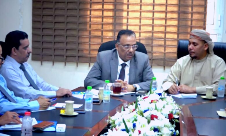 رئيس مصلحة الجمارك يشيد بأداء جمرك سقطرى ويوجه باستكمال البنية التحتية