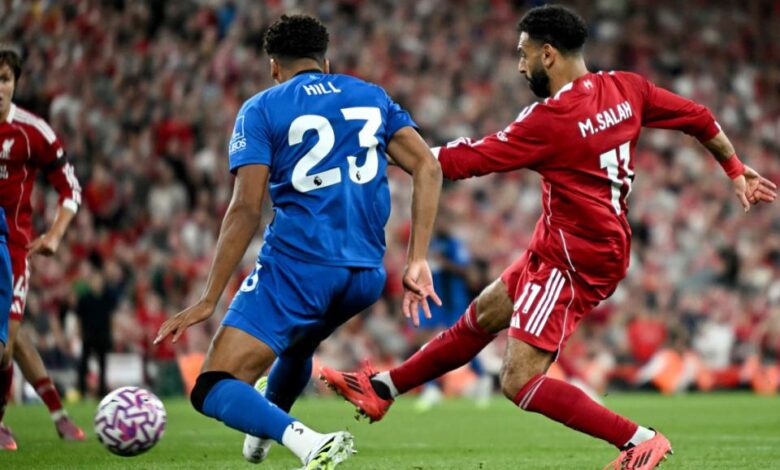 ليفربول يفوز على بورنموث برباعية في افتتاح الدوري الممتاز