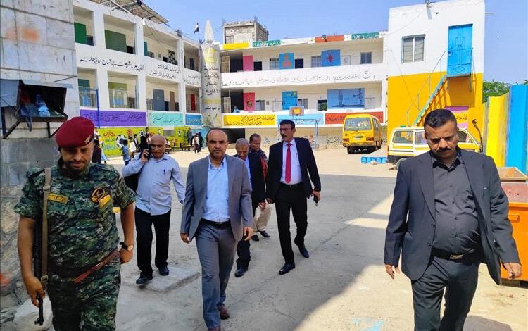 تعز.. نزول ميداني لضبط الرسوم الدراسية في المدارس الخاصة 1 تعز.. نزول ميداني لضبط الرسوم الدراسية في المدارس الخاصة