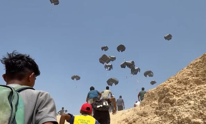بالتعاون مع الأردن ودول صديقة.. الإمارات تعزز جهودها الإنسانية في غزة 1 بالتعاون مع الأردن ودول صديقة.. الإمارات تعزز جهودها الإنسانية في غزة