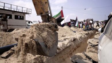 مشروع شريان الحياة يصل المواصي.. مياه محلاة لإنقاذ الأسر النازحة جنوب غزة