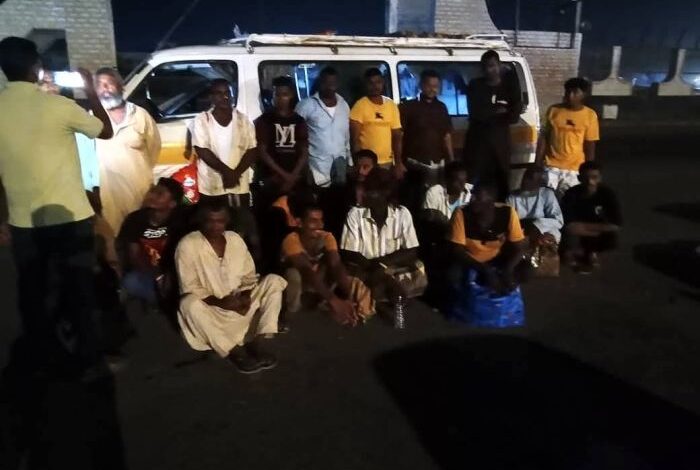 إفراج سوداني عن 21 صيادًا يمنيًا وعودتهم إلى الحديدة 1 إفراج سوداني عن 21 صيادًا يمنيًا وعودتهم إلى الحديدة