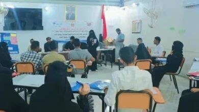 اختتام دورة توعوية بمخاطر الألغام في الخوخة بدعم اليونيسف 3 اختتام دورة توعوية بمخاطر الألغام في الخوخة بدعم اليونيسف