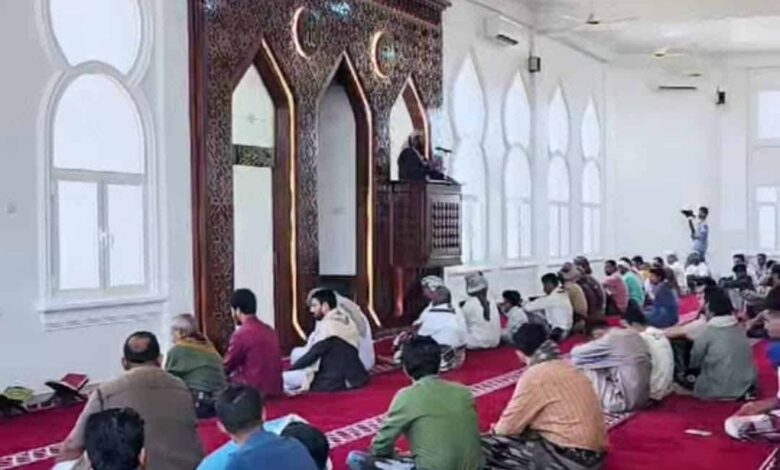 افتتاح أحد أكبر مساجد مدينة المخا بتمويل رجل الأعمال زيد الخرج 1 افتتاح أحد أكبر مساجد مدينة المخا بتمويل رجل الأعمال زيد الخرج