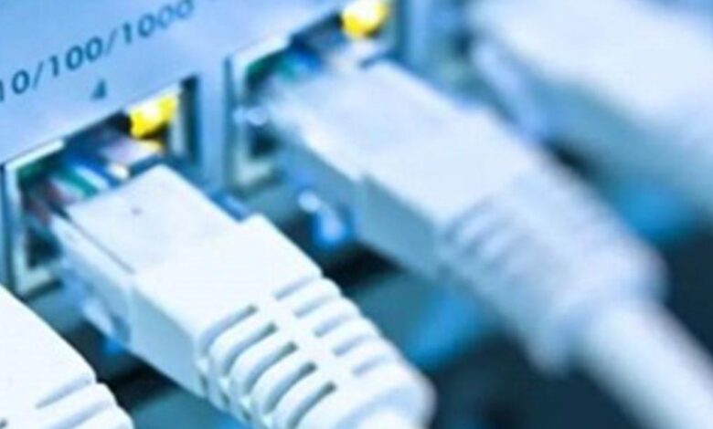 انهيار مفاجئ في الإنترنت يغرق معظم اليمن في العزلة الرقمية 1 انهيار مفاجئ في الإنترنت يغرق معظم اليمن في العزلة الرقمية