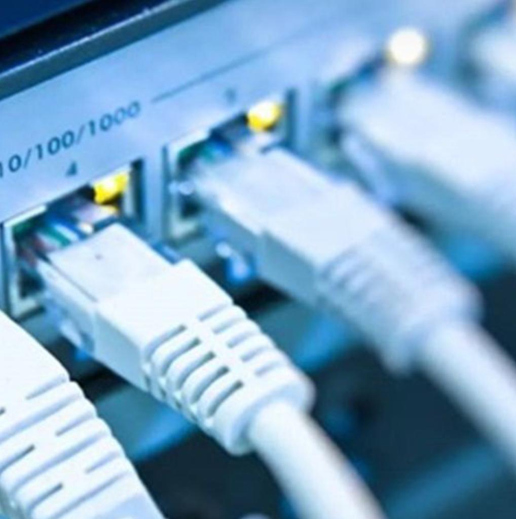 عودة خدمات الاتصالات والإنترنت إلى مدينة المخا 1 عودة خدمات الاتصالات الإنترنت إلى مدينة المخا