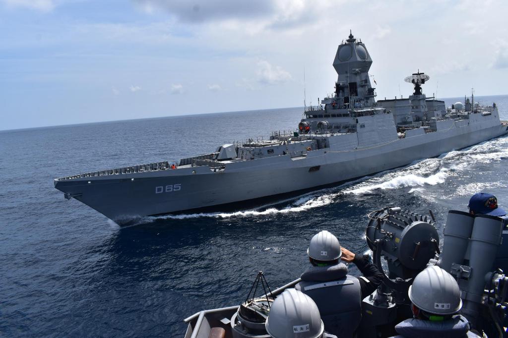 البحرية الهندية تؤكد جاهزيتها للرد على هجمات الحوثي